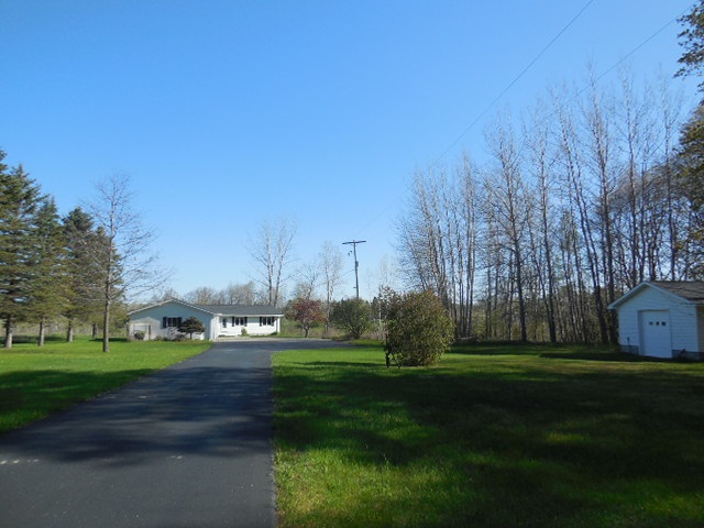7538 West Esmond Road Hale, MI 48739 - Photo 2 of 43 1809051-1.JPG