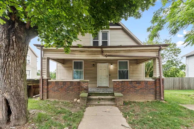 $225,000 | 2404 North Clinton Street, Fort Wayne, IN 46805