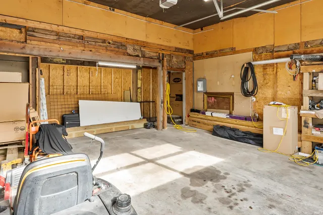 $225,000 | 2404 North Clinton Street, Fort Wayne, IN 46805