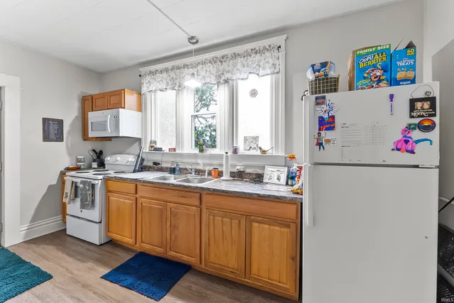 $225,000 | 2404 North Clinton Street, Fort Wayne, IN 46805