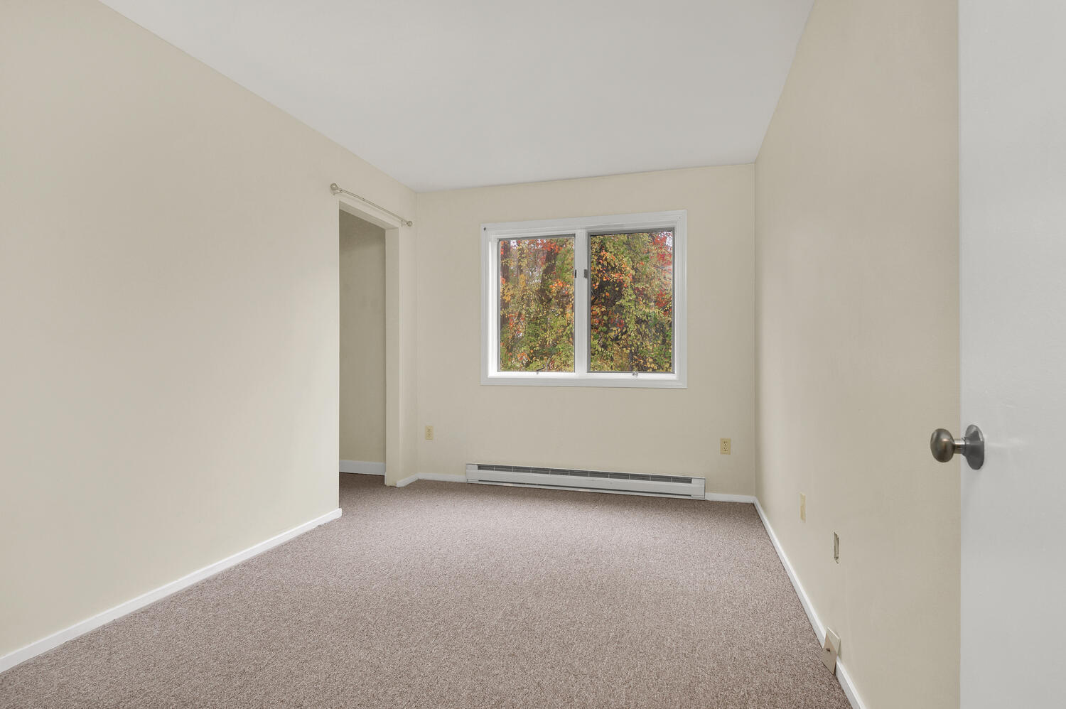 33 Linwood Road, Unit 33 Freeport, ME 04032 - Photo 20 of 35 33 Linwood Rd Freeport ME-large-020-012-
