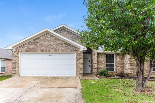 $345,000 | 346 Mesquite Hill Drive, Arlington, TX 76002