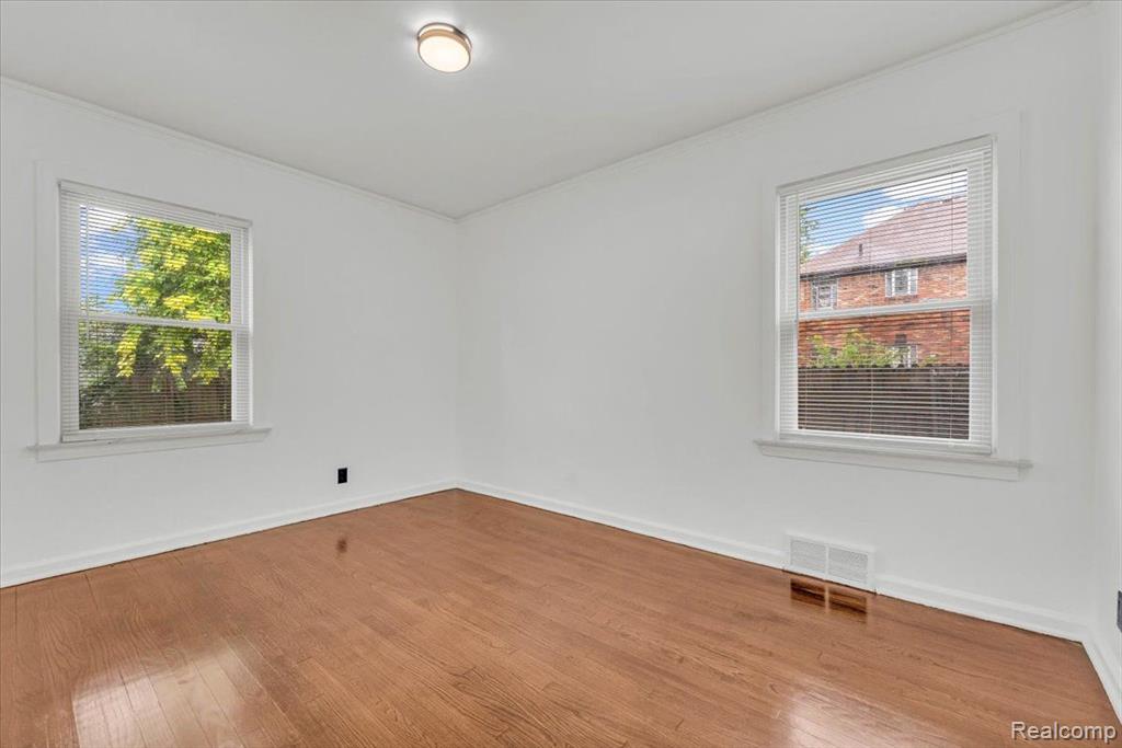 4702 Yorkshire Road Detroit, MI 48224 - Photo 10 of 25