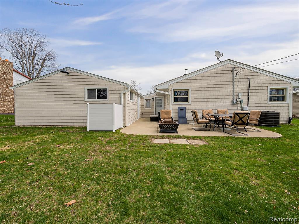 28600 Southpointe Road Grosse Ile, MI 48138 - Photo 35 of 35 Gallery Image 35
