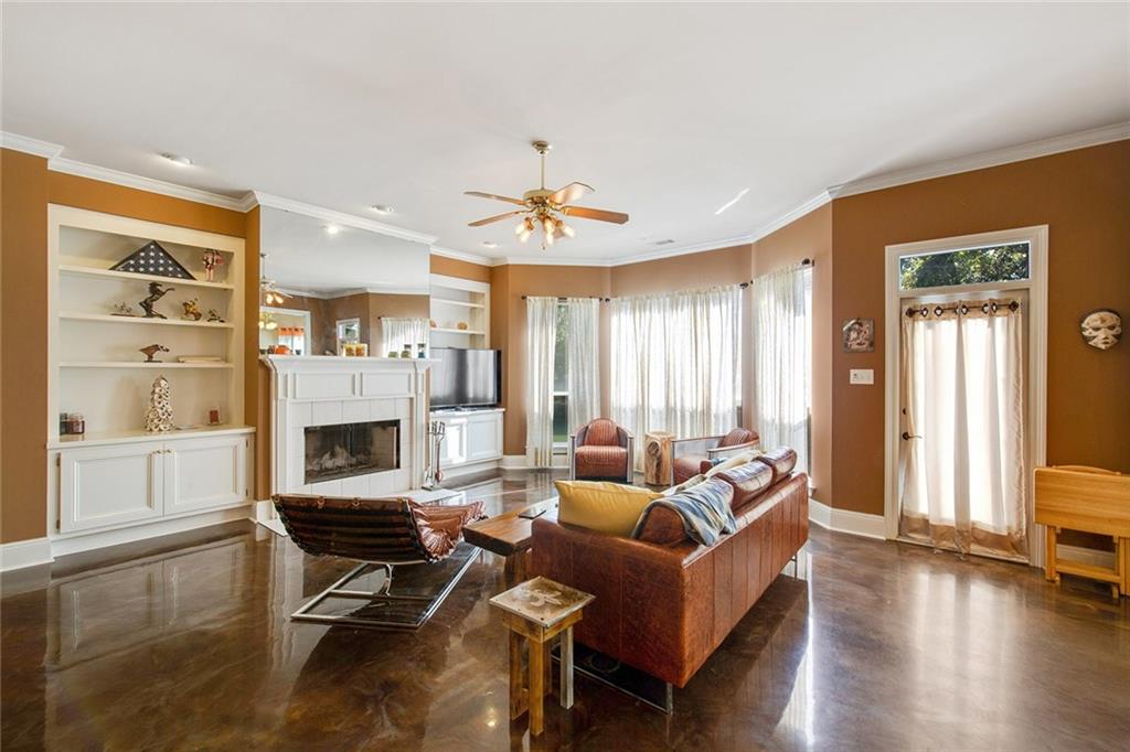 1081 Rue Chinon Mandeville, LA 70471 - Photo 4 of 25 Gallery Image 4