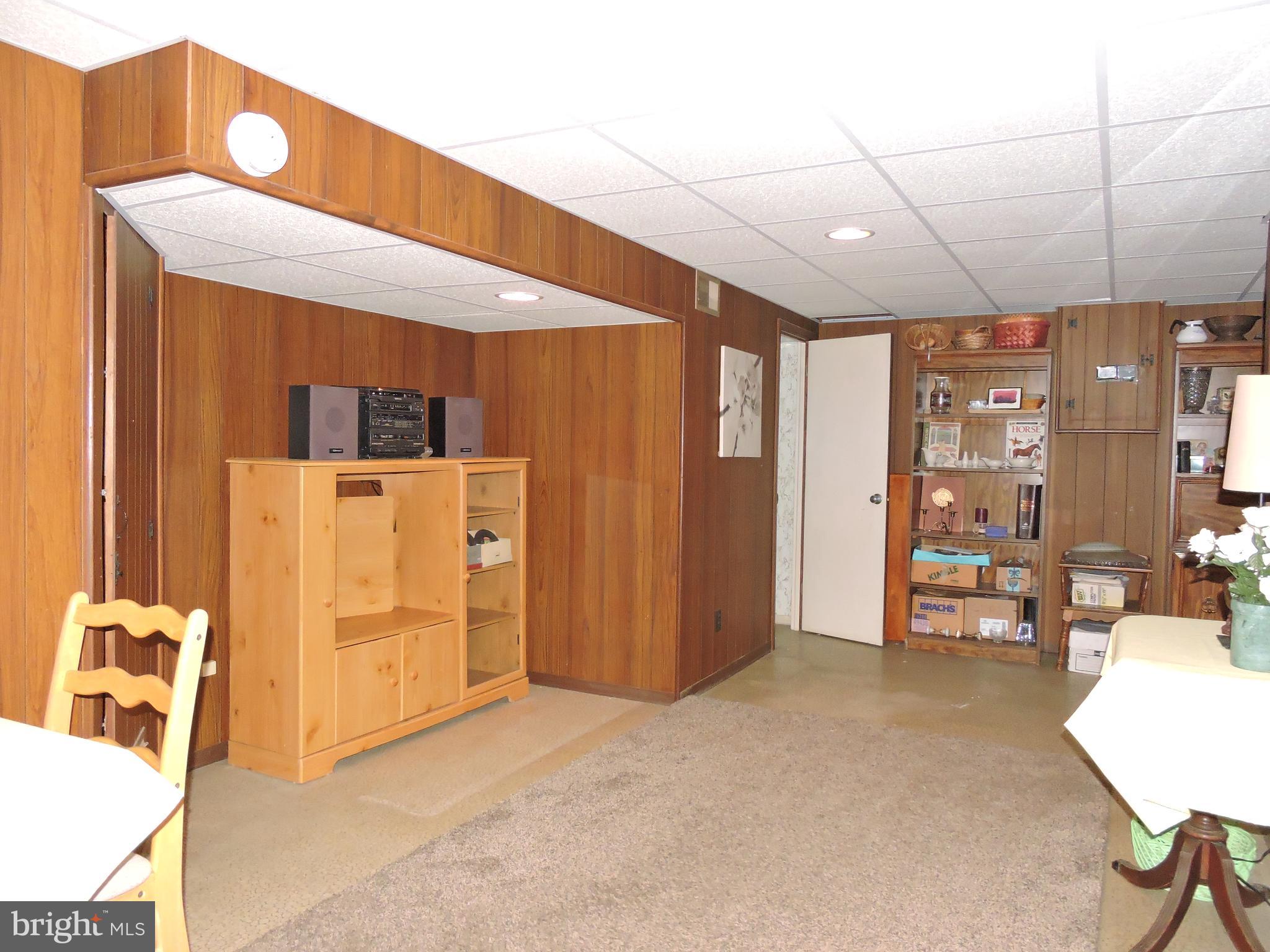 98 Berkshire Road Baltimore, MD 21221 - Photo 22 of 43