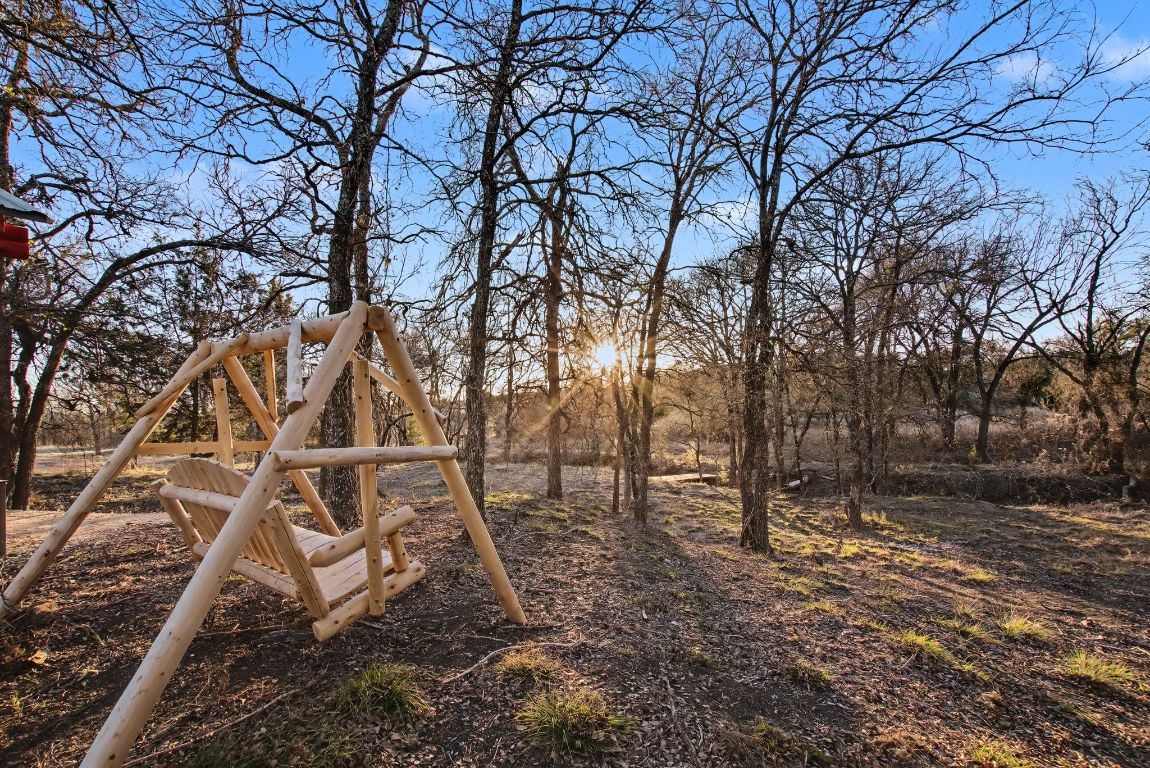 13510 County Road 3642 Kempner, TX 76539 - Photo 8 of 38 a backyard of a house with lots of green space