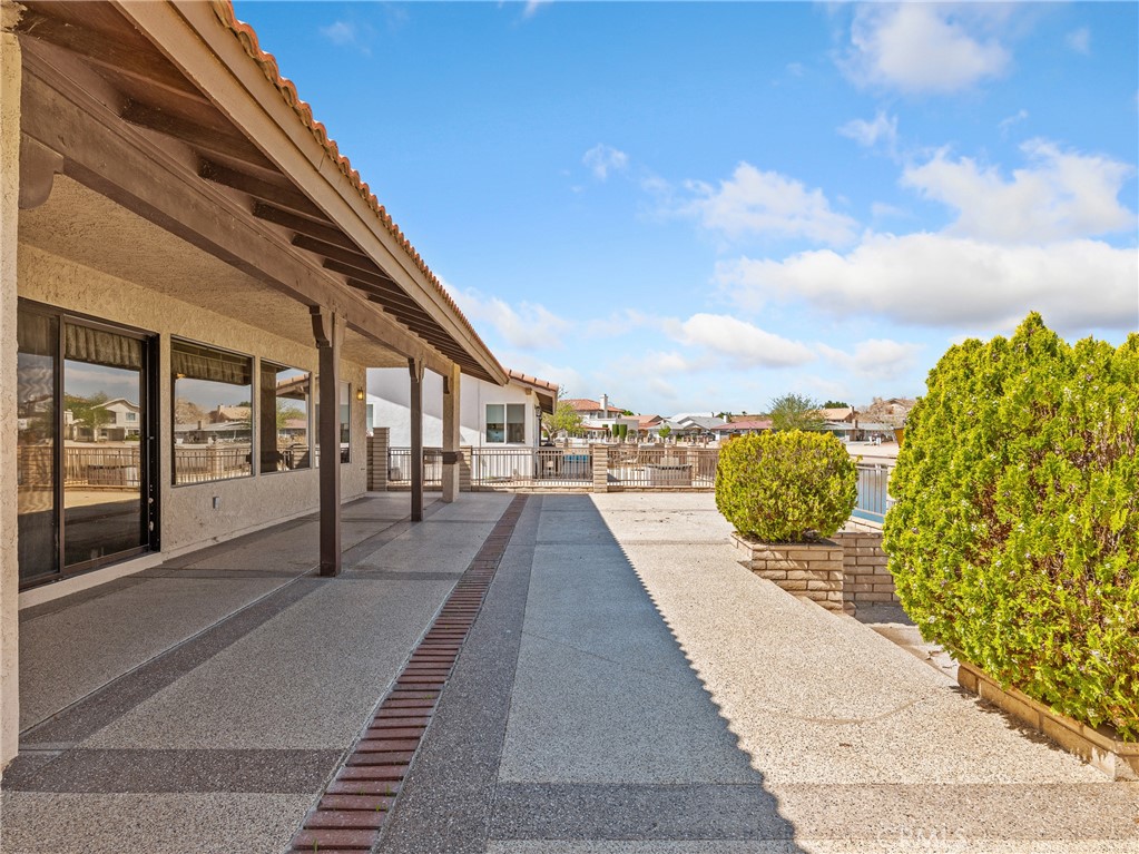 14484 Lighthouse Lane Helendale, CA 92342 - Photo 37 of 58 Covered back patio