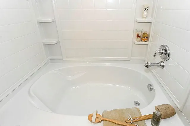 a bathroom with a tub
