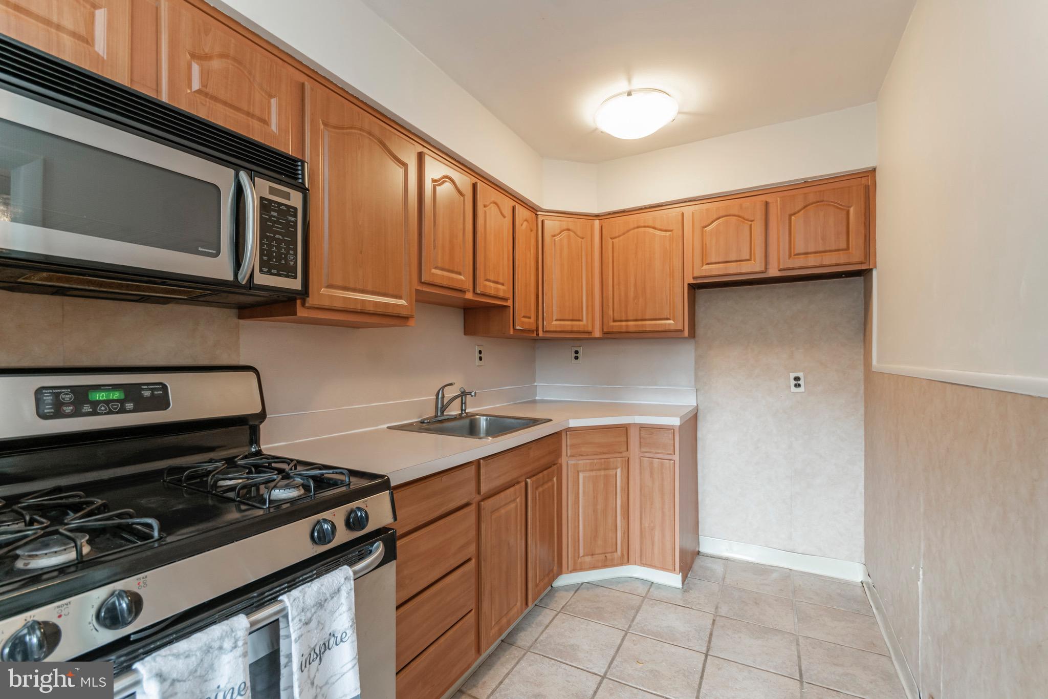 3216 Fordham Road Philadelphia, PA 19114 - Photo 5 of 32 Gallery Image 5