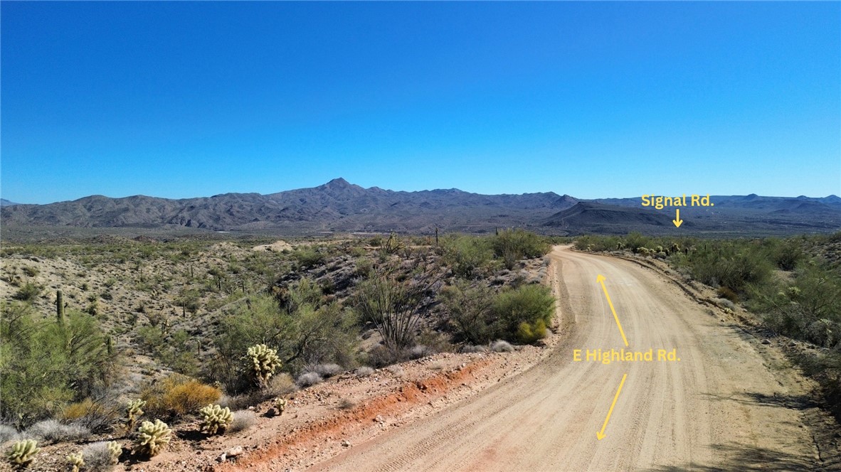 Parcel Parcel 102-70-002 Wikieup, AZ 85360 - Photo 2 of 6 View
