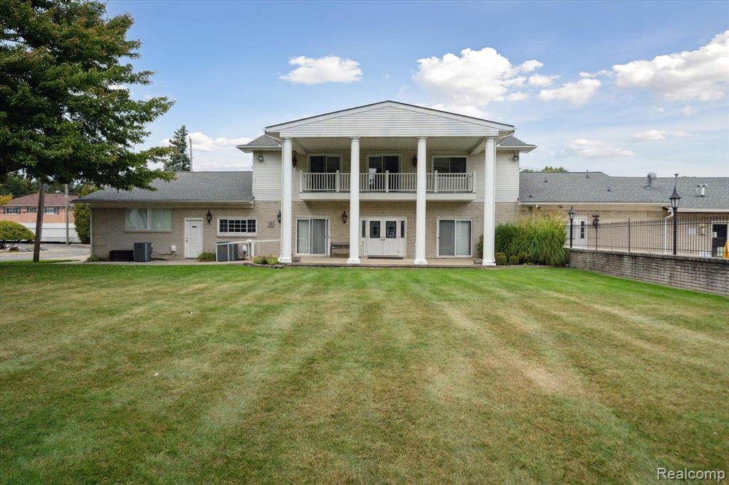 76 Stratford Lane Rochester Hills, MI 48309 - Photo 38 of 38