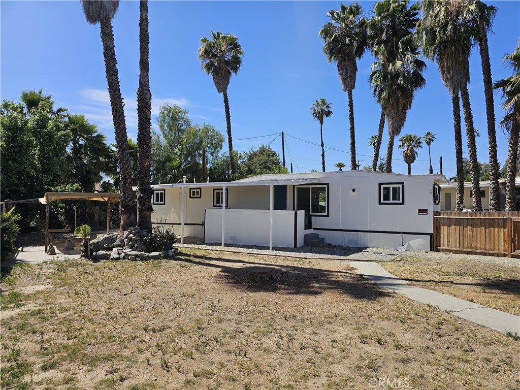 22775 Raymond Road Perris, CA 92570 - Photo 2 of 23
