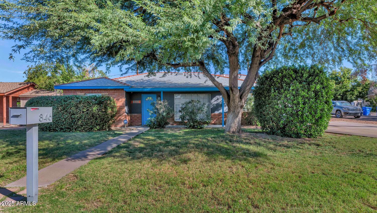 846 East Ocotillo Road Phoenix, AZ 85014 - Photo 1 of 44 846 E Ocotillo Rd-large-003-033-846 E Oc