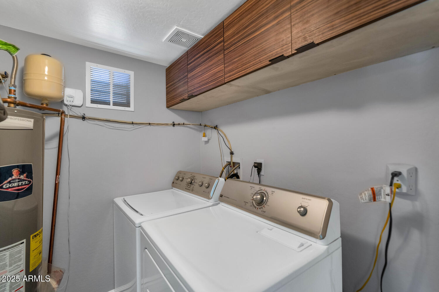 846 East Ocotillo Road Phoenix, AZ 85014 - Photo 28 of 44 Laundry, Water Purifier/Filtration
