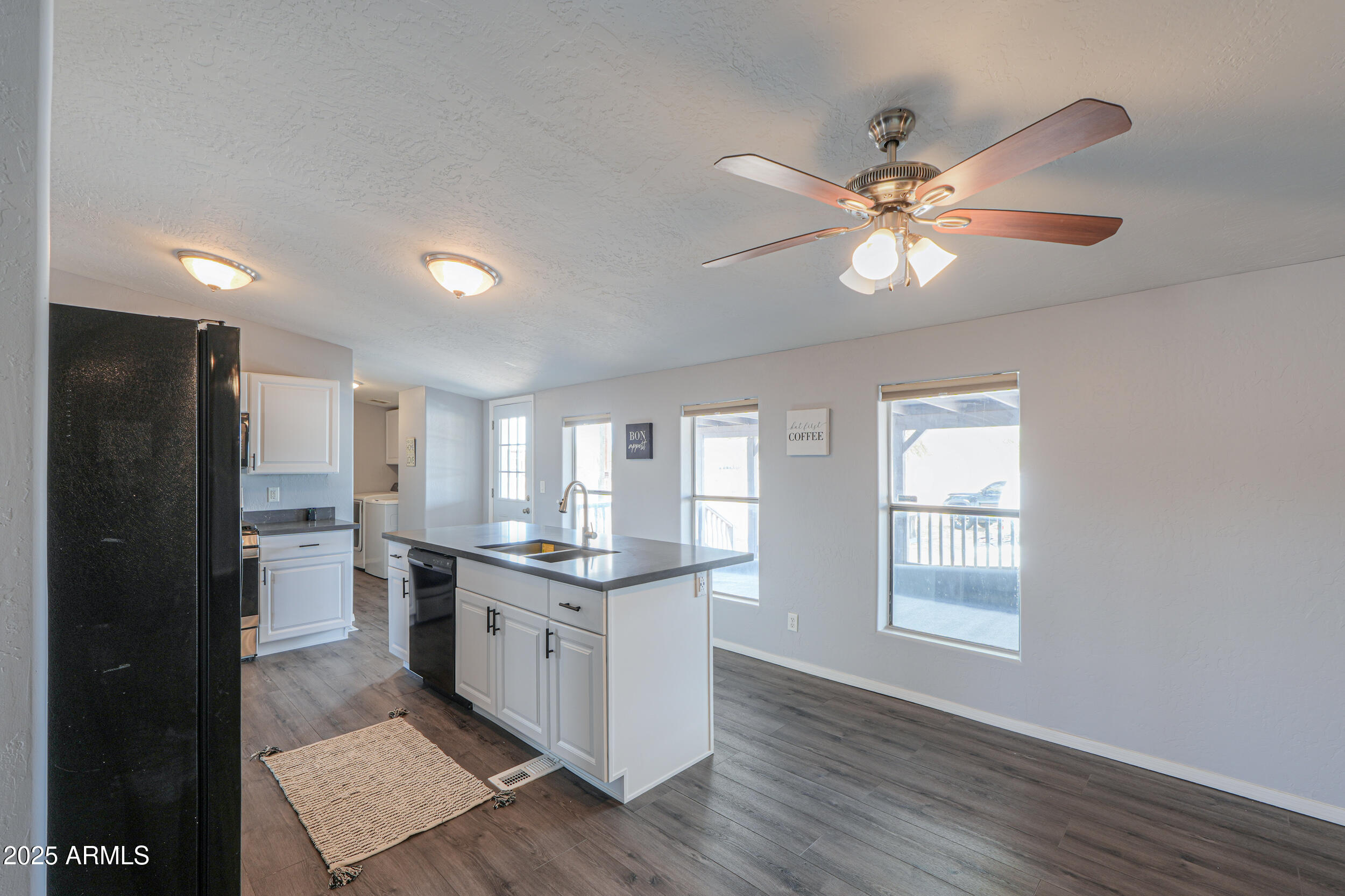 11192 North Johnson Road Maricopa, AZ 85139 - Photo 12 of 55 37