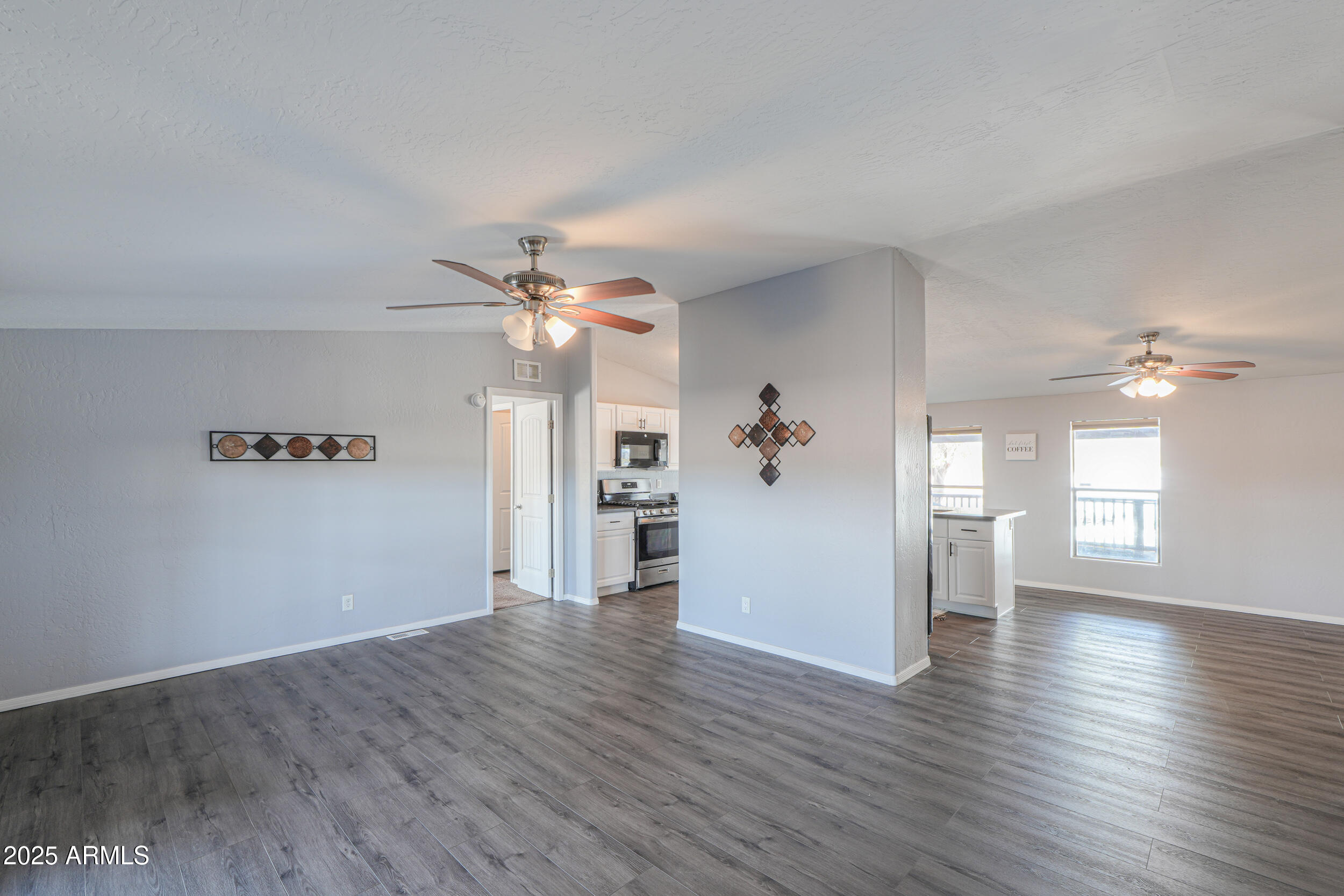 11192 North Johnson Road Maricopa, AZ 85139 - Photo 6 of 55 32