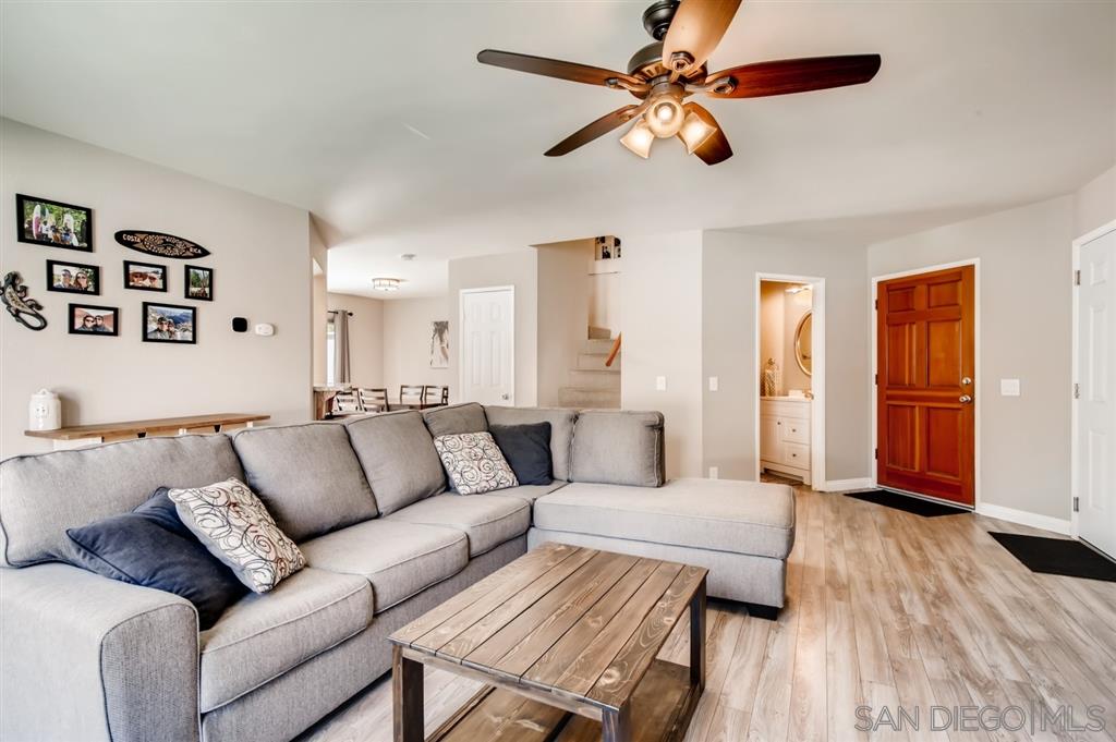 4119 Esperanza Way Oceanside, CA 92056 - Photo 4 of 25