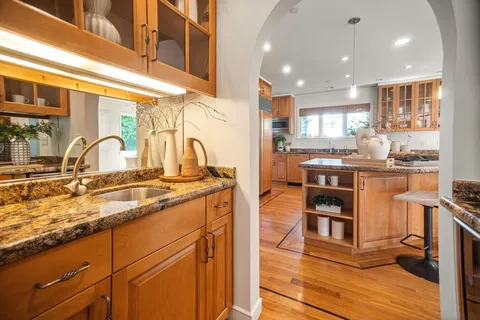 $3,000,000 | 307 Aragon Boulevard, San Mateo, CA 94402