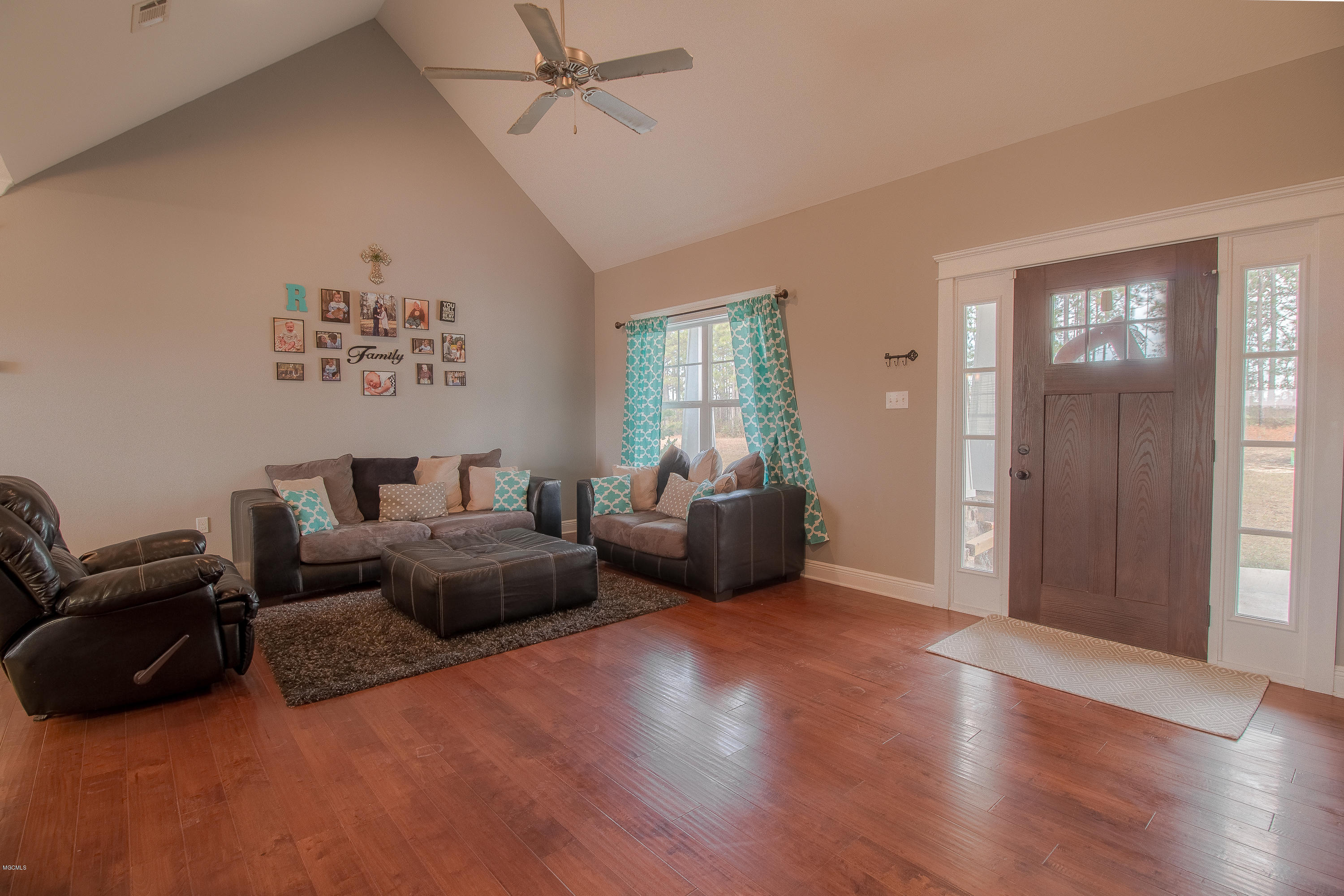 21 Parker Road Perkinston, MS 39573 - Photo 2 of 17 12816-509