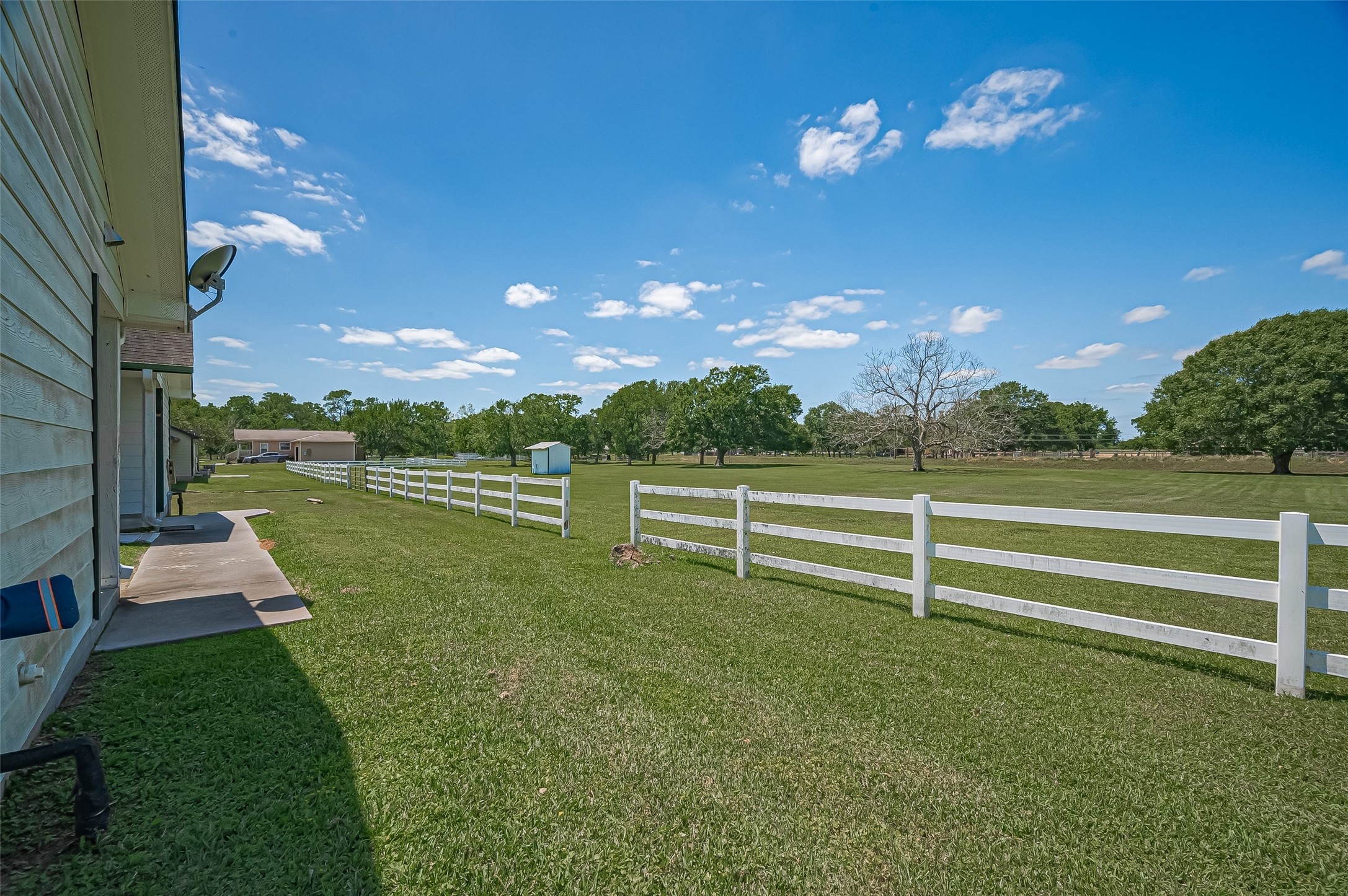 3240-3310 Band Rosenberg, TX 77471 - Photo 5 of 7 a view of a golf course with a lake