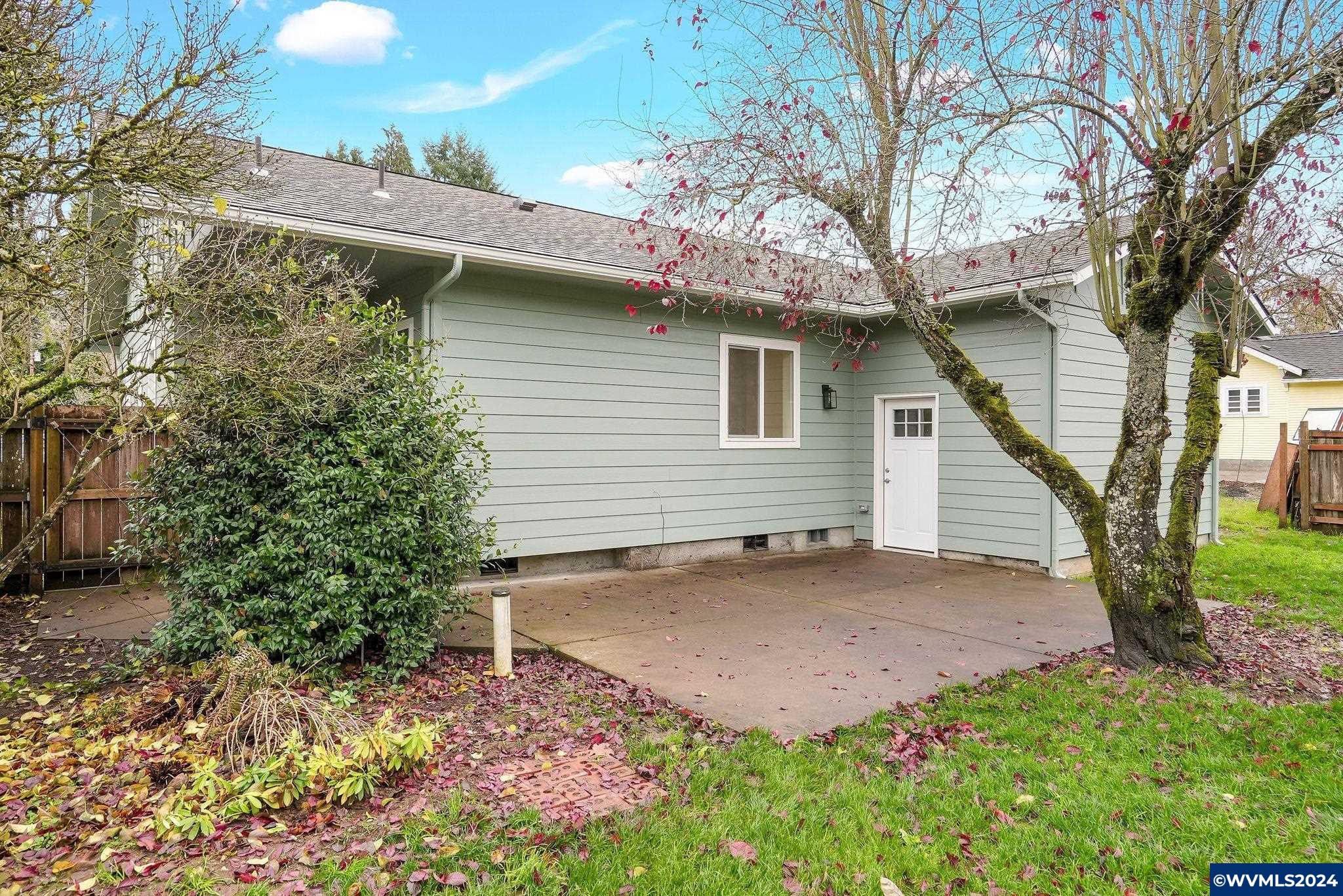 220 Northwest Juniper Lane Albany, OR 97321 - Photo 25 of 26