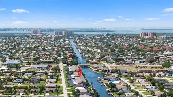 $365,000 | 4622 Southwest 12th Place, Unit 124, Cape Coral, FL 33914