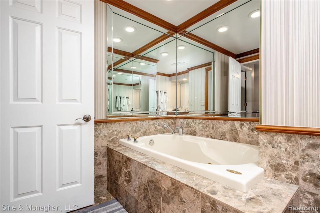 653 Middlesex Road Grosse Pointe Park, MI 48230 - Photo 34 of 54