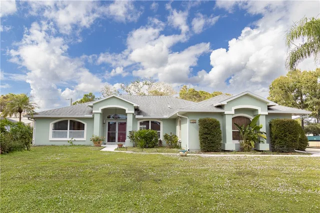 $499,900 | 122 Coconut Street, Sebastian, FL 32958