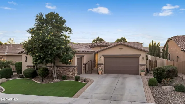 $1,050,000 | 5070 South Pinaleno Place, Chandler, AZ 85249