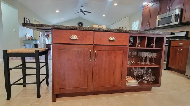 $285,000 | 1476 Stoystown Road, Friedens, PA 15541