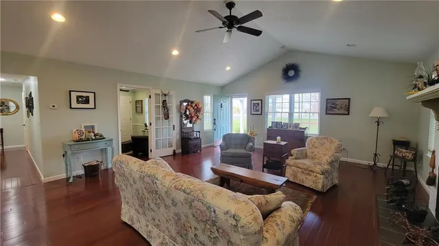 $285,000 | 1476 Stoystown Road, Friedens, PA 15541