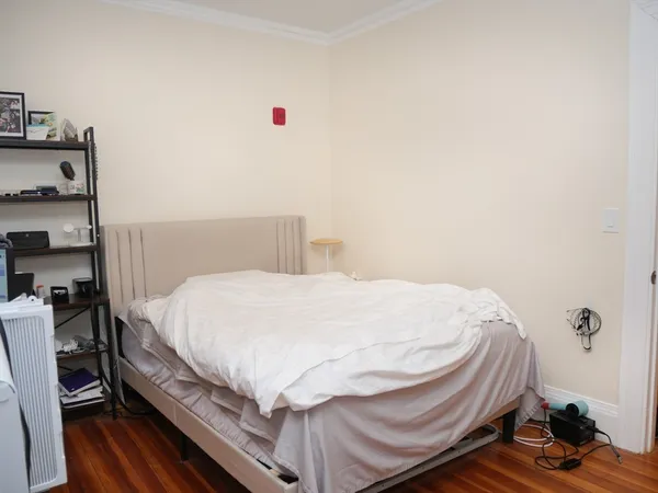 $4,800 | 10 Beals Street, Unit 3, Brookline, MA 02446