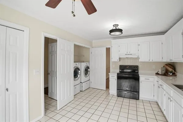 $2,400 | 2600 Holcomb Springs Drive, Alpharetta, GA 30022