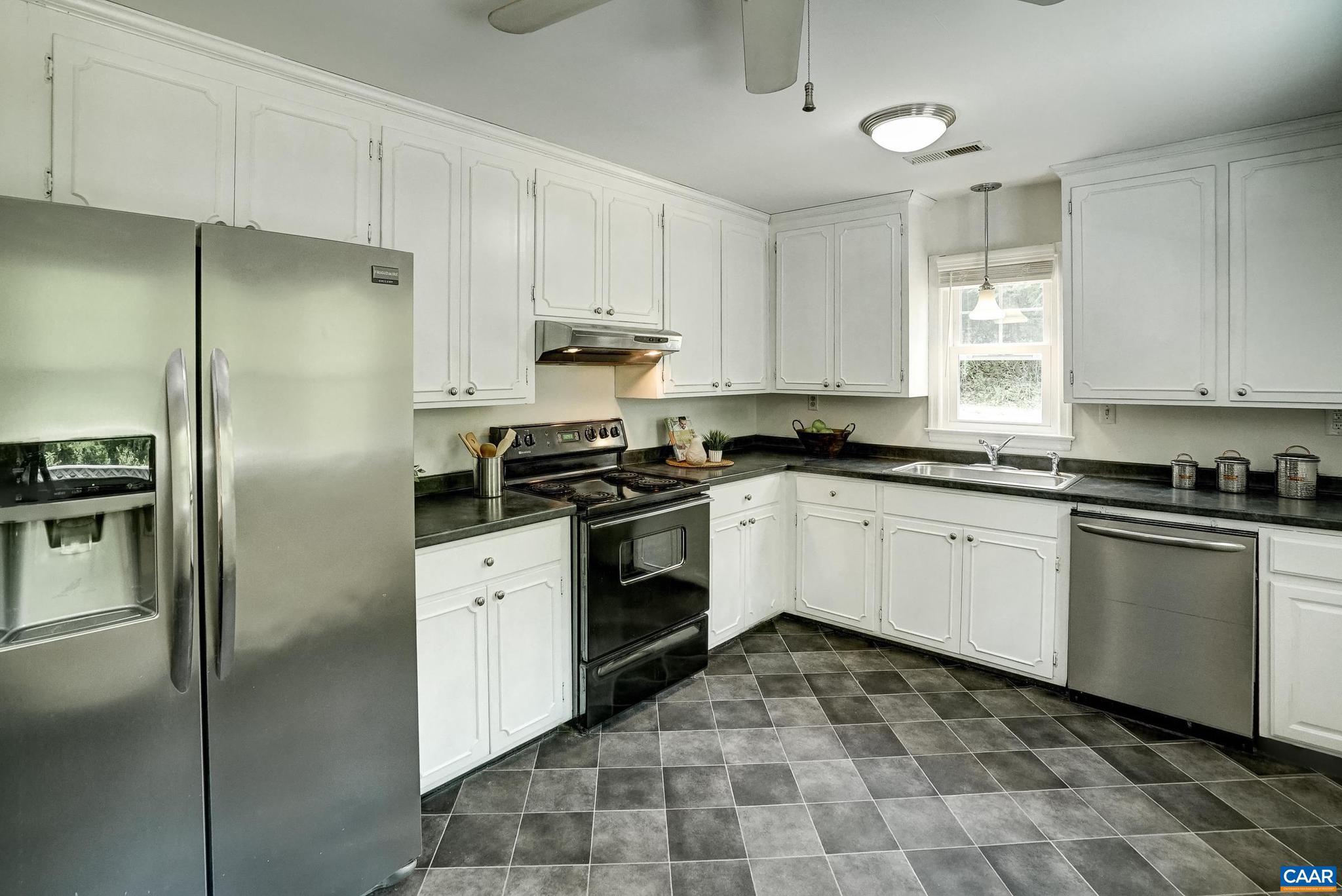 3272 Horseshoe Bend Road Charlottesville, VA 22901 - Photo 10 of 51
