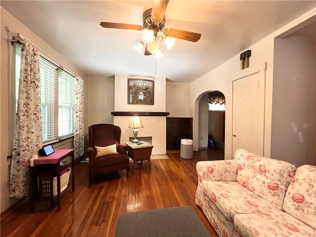 1673 Hancock Avenue Apollo, PA 15613 - Photo 4 of 30 Lovely hardwood flooring.