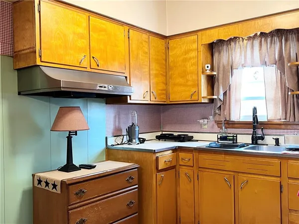 $92,000 | 1673 Hancock Avenue, Apollo, PA 15613