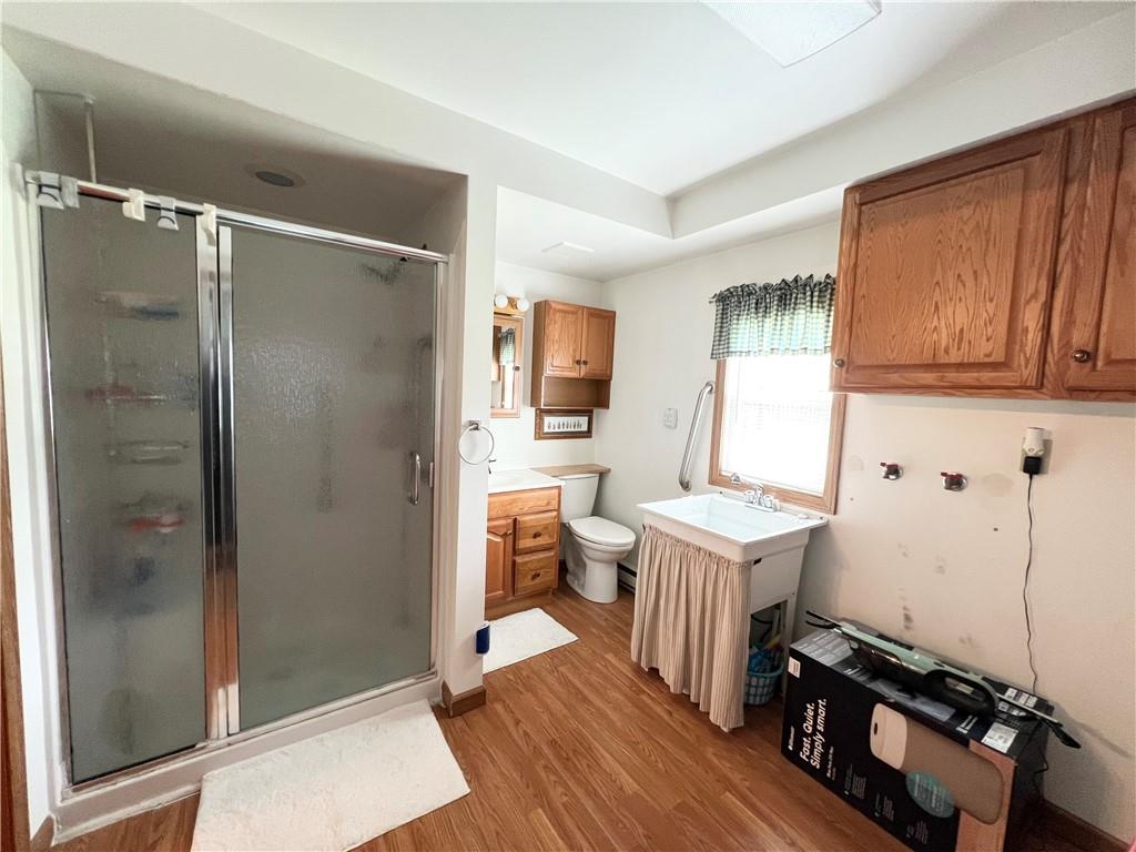 1673 Hancock Avenue Apollo, PA 15613 - Photo 10 of 30 View of full bath.