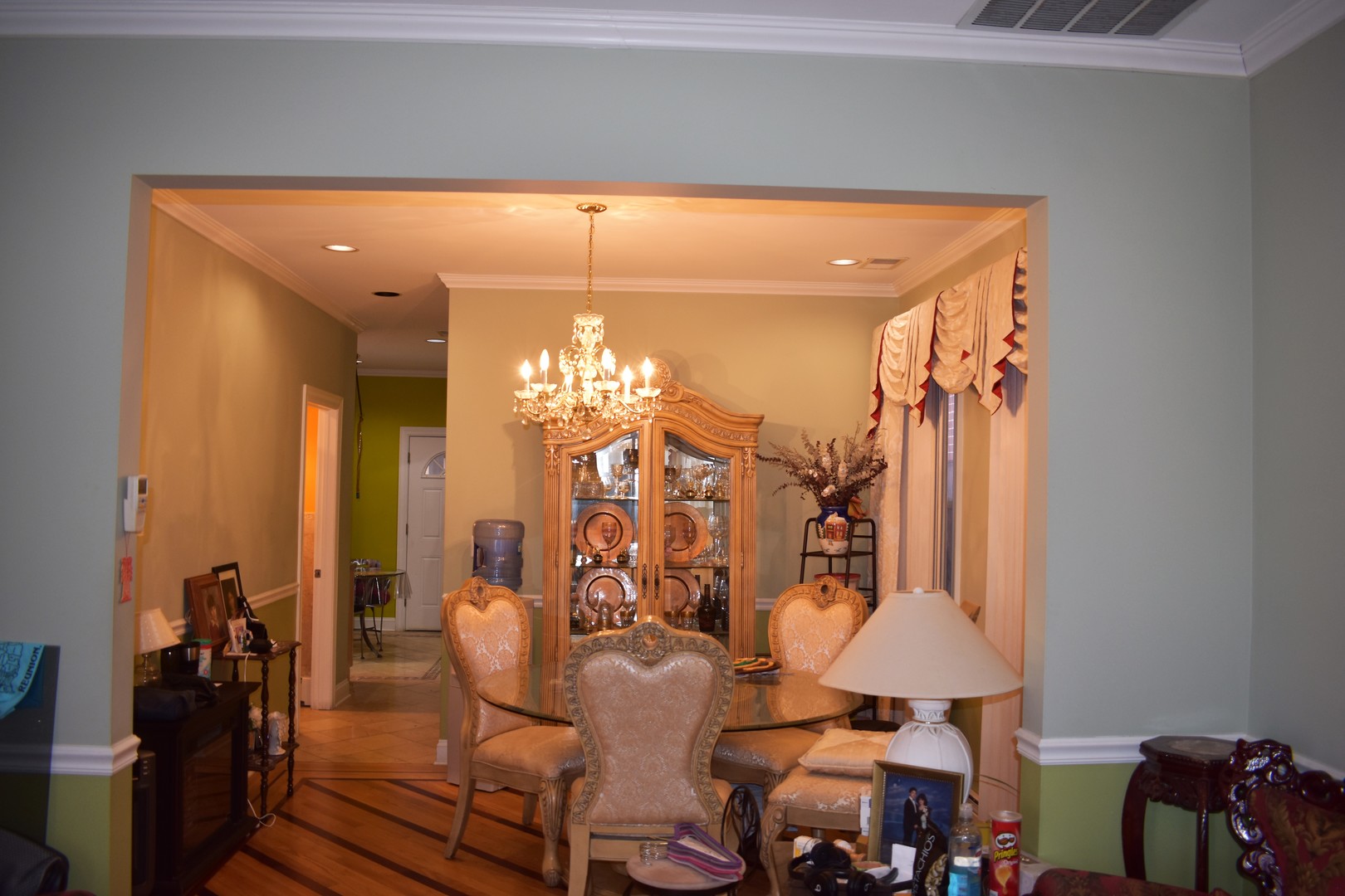 3539 North Pulaski Road Chicago, IL 60641 - Photo 6 of 23 a view of a dining room with furniture