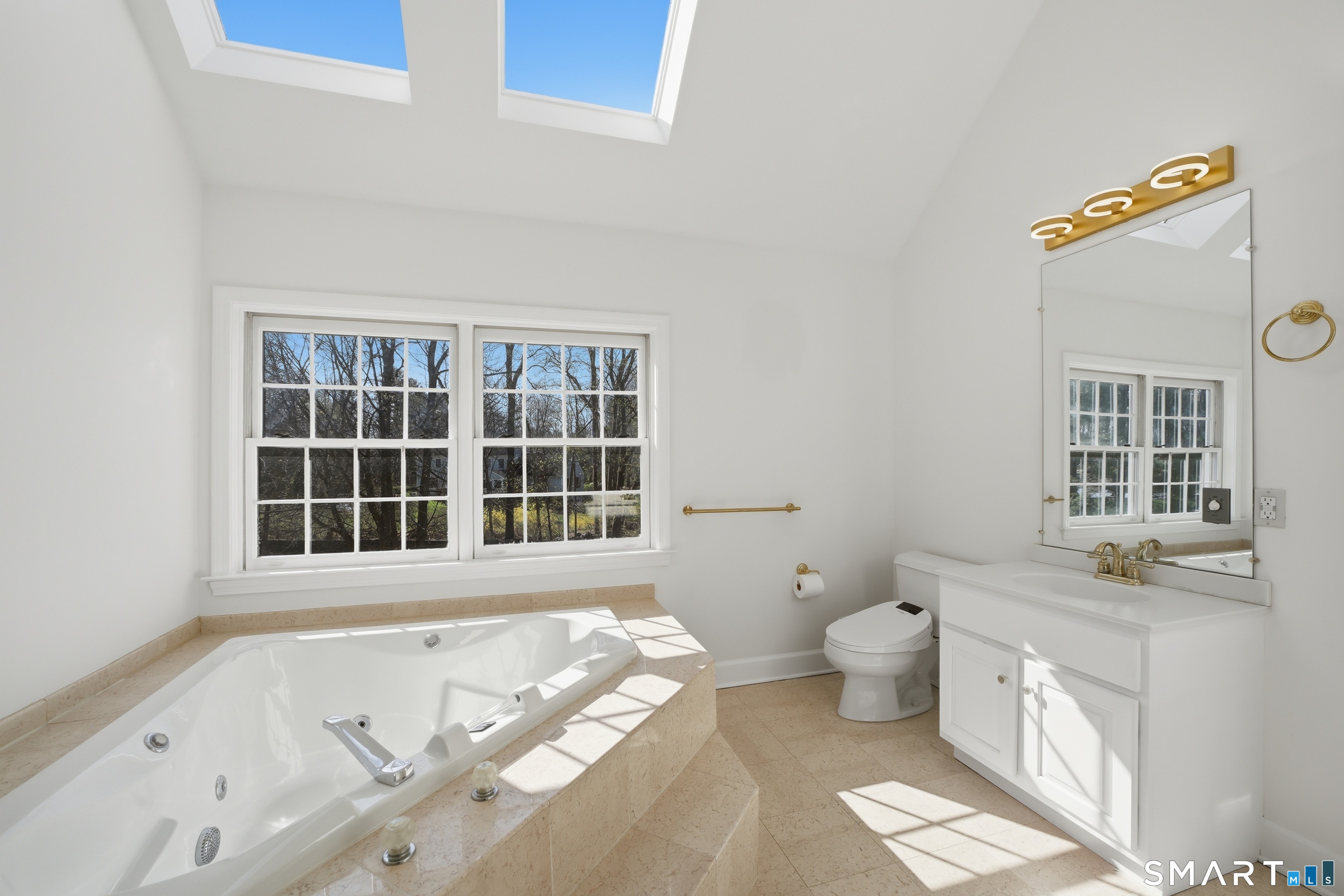 6 Admiral Lane Wilton, CT 06897 - Photo 16 of 38