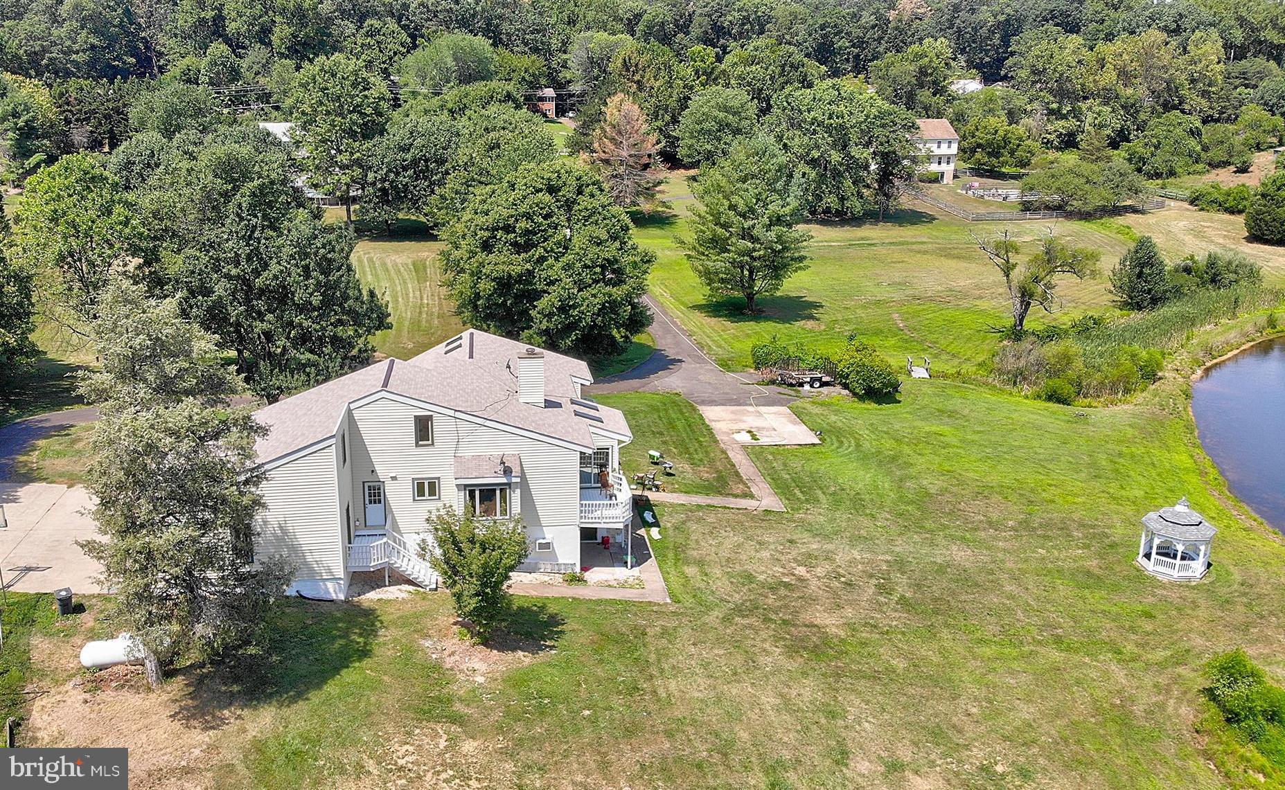 6635 Kelly Road Warrenton, VA 20187 - Photo 9 of 60 Gallery Image 9