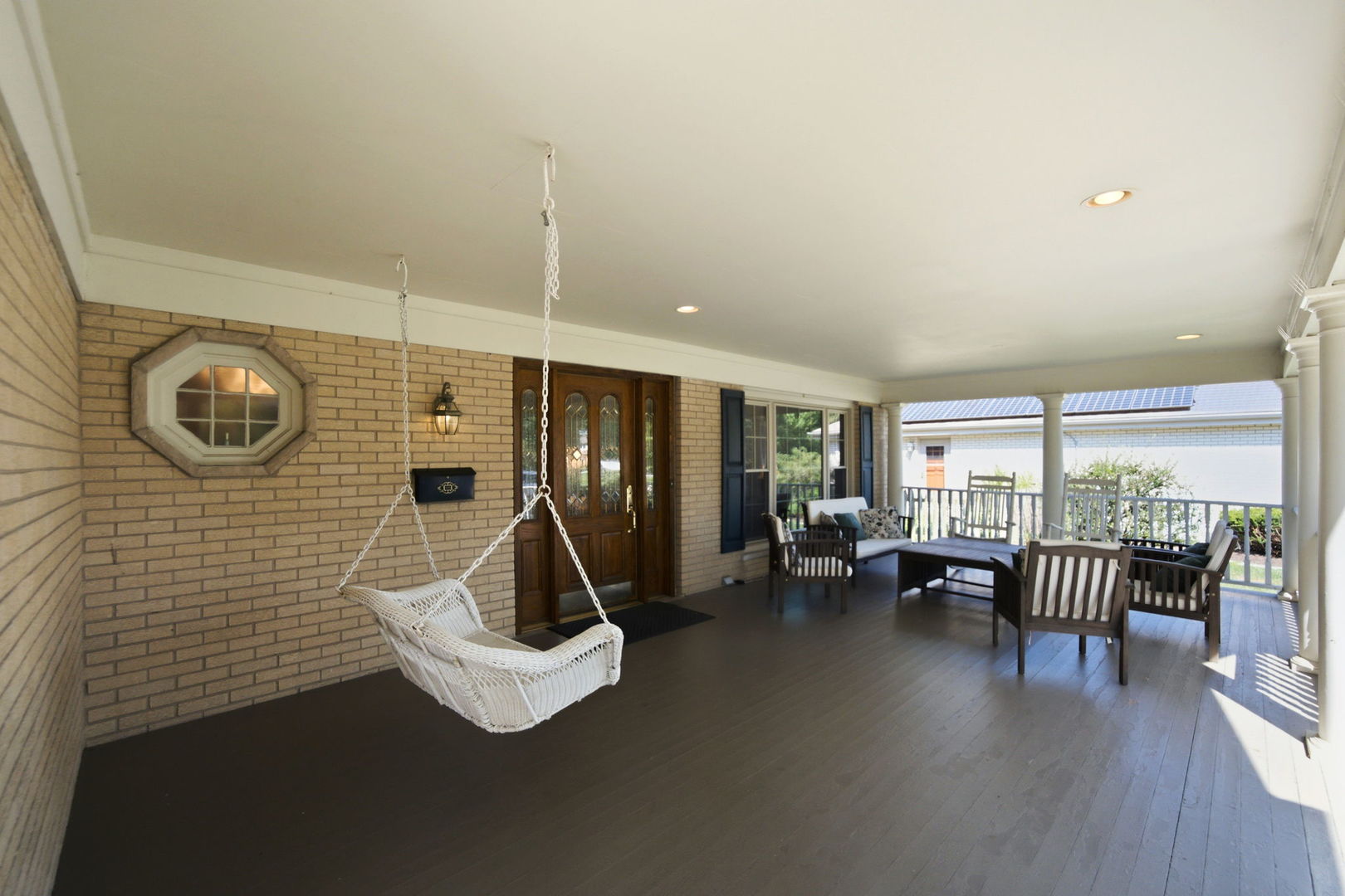 1654 Wadsworth Road Wheaton, IL 60189 - Photo 3 of 43 Gallery Image 3