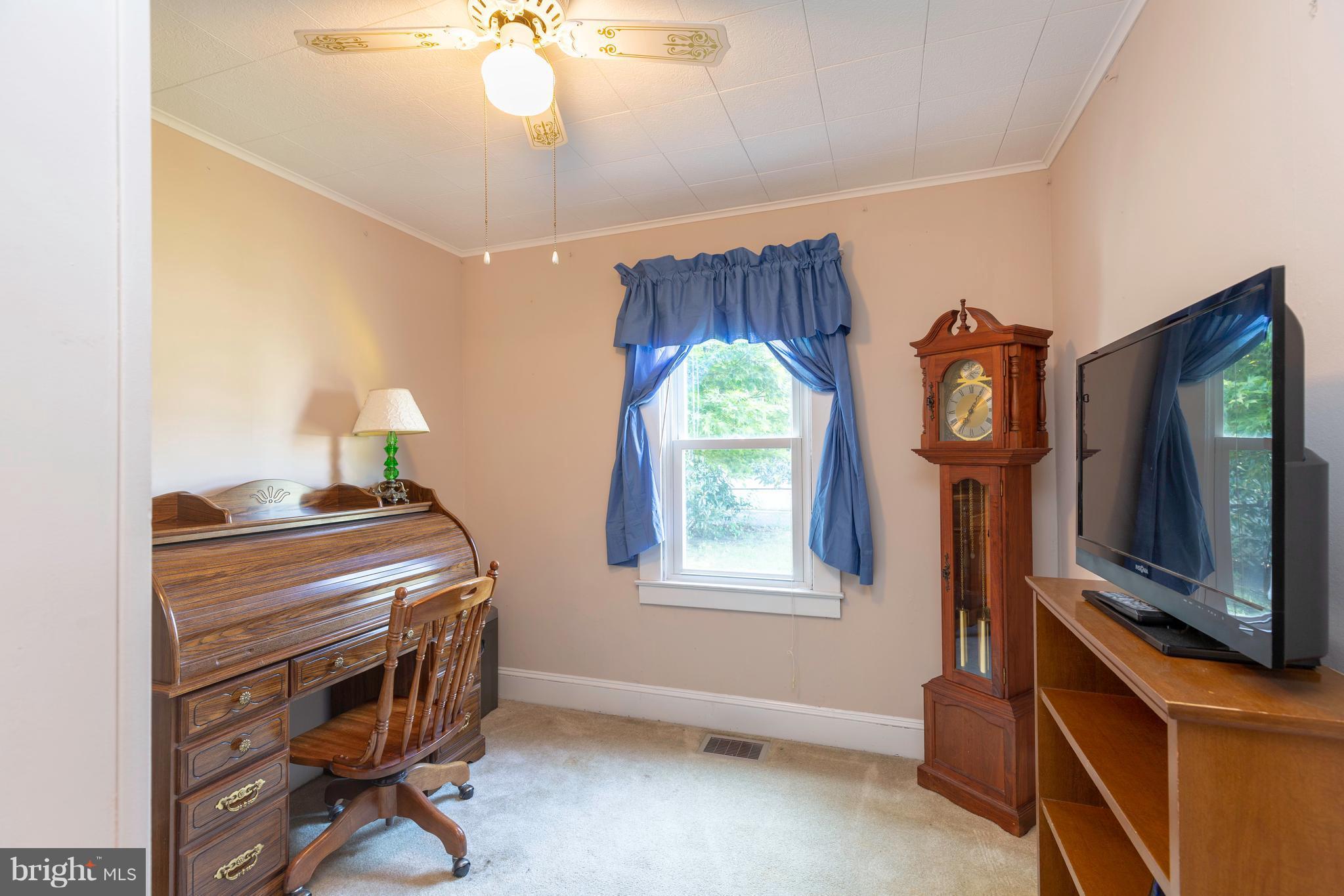 221 Dale Road Pasadena, MD 21122 - Photo 18 of 22 2nd Bedroom