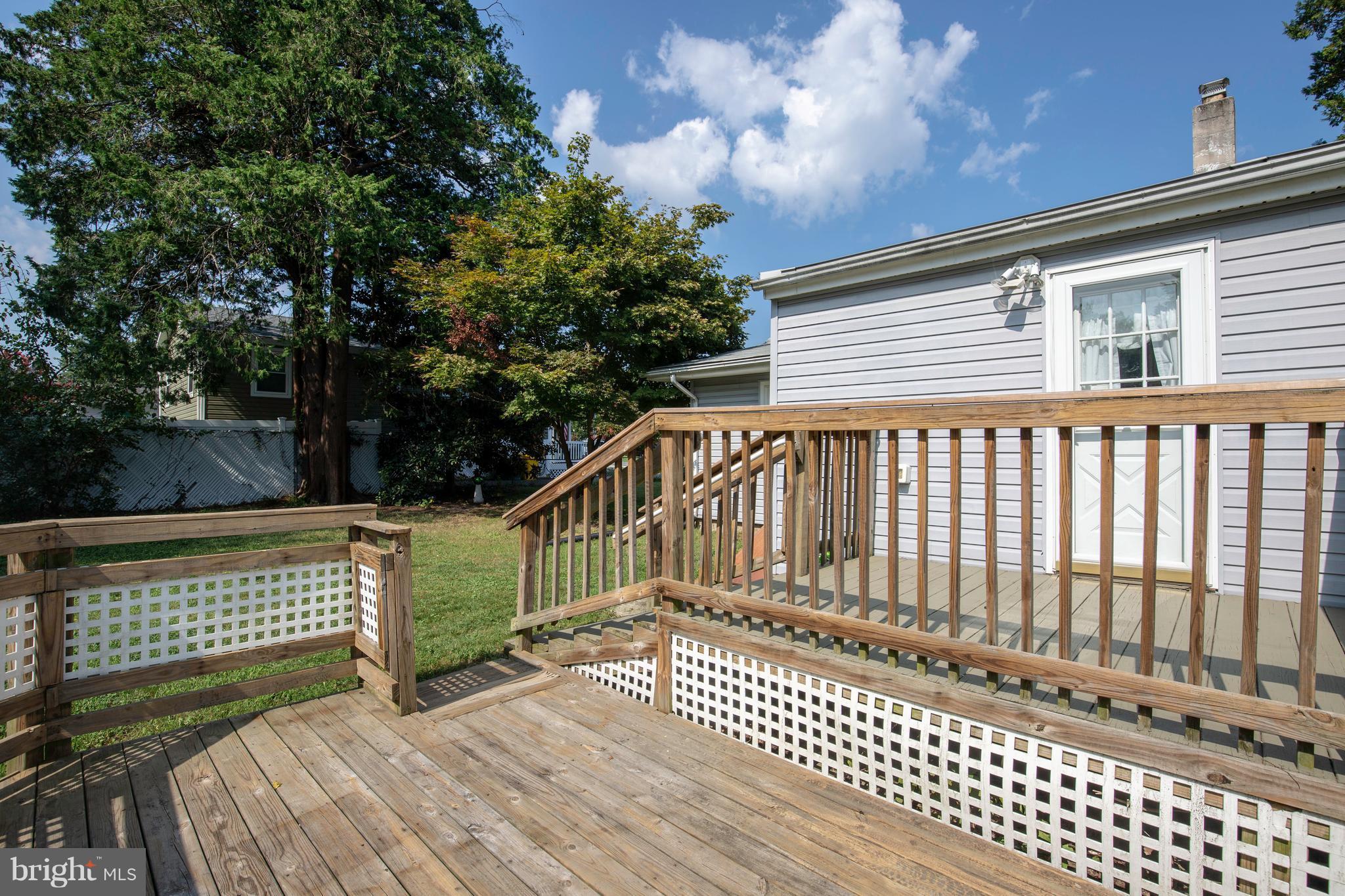 221 Dale Road Pasadena, MD 21122 - Photo 4 of 22 Rear Deck