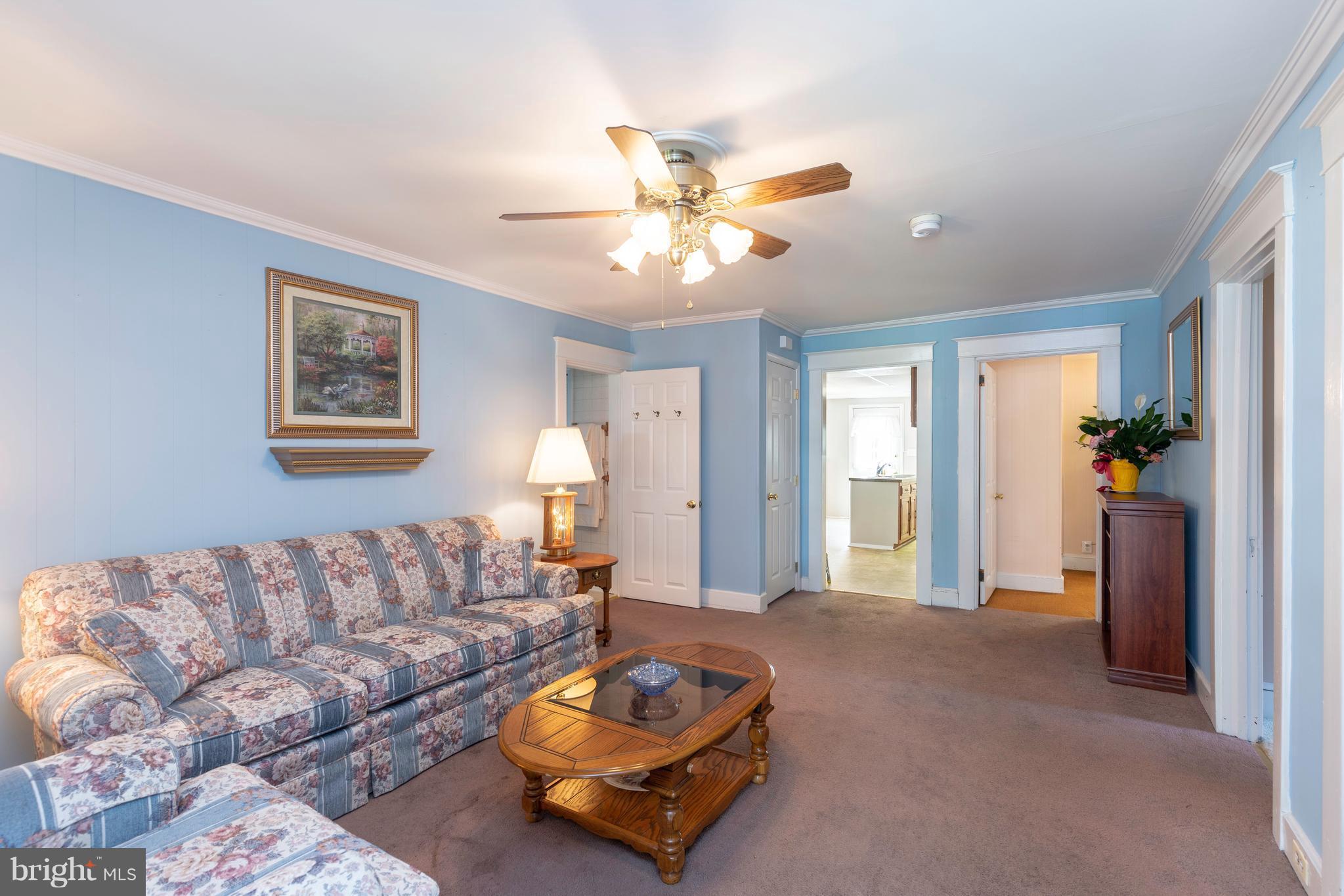 221 Dale Road Pasadena, MD 21122 - Photo 10 of 22 Living Room