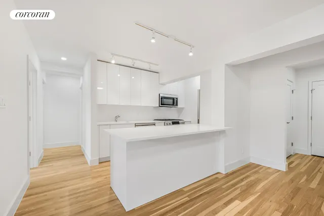 $895,000 | 9511 Shore Road, Unit 609 | Bay Ridge