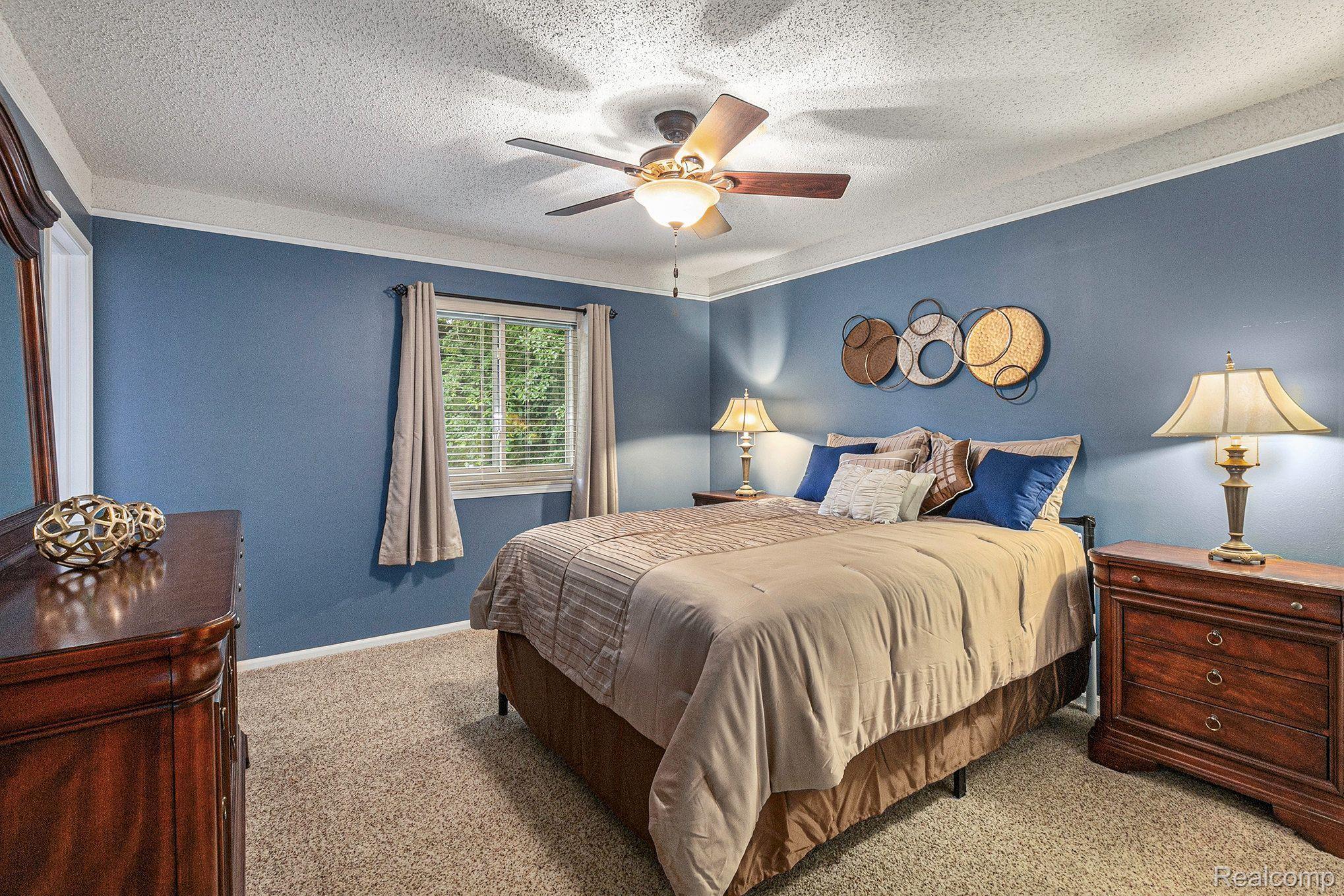 1746 Ridge Road White Lake, MI 48383 - Photo 16 of 39 Large Primary Suite with a Great View