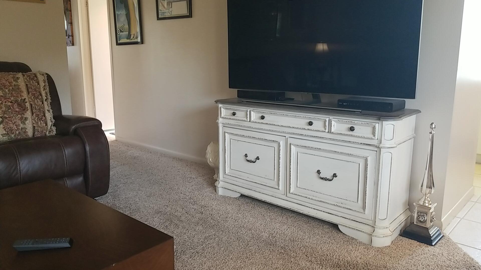 94 Dorset C Boca Raton, FL 33434 - Photo 19 of 20 a view of cabinets