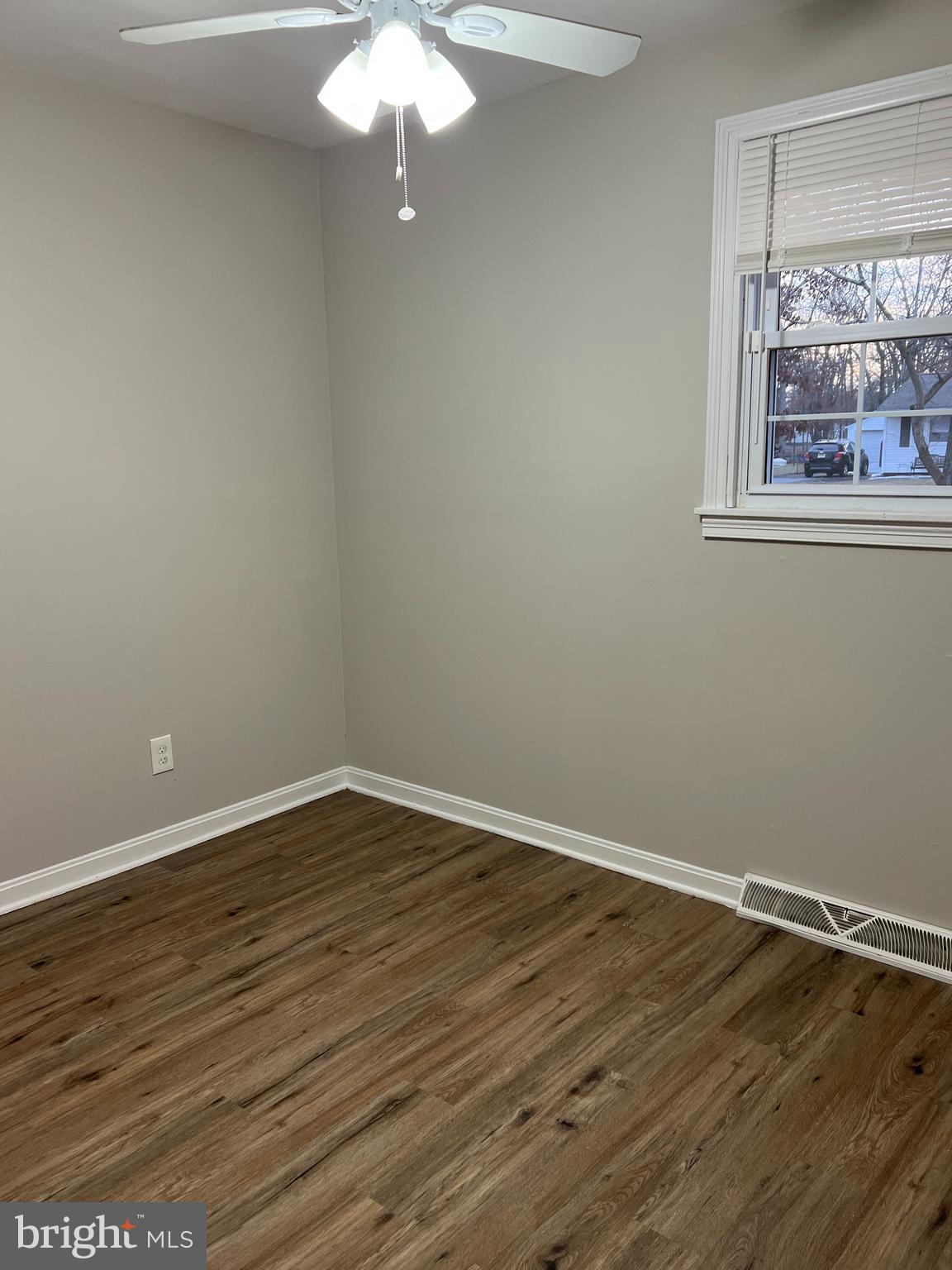 110 East Colton Lane Williamstown, NJ 08094 - Photo 11 of 17