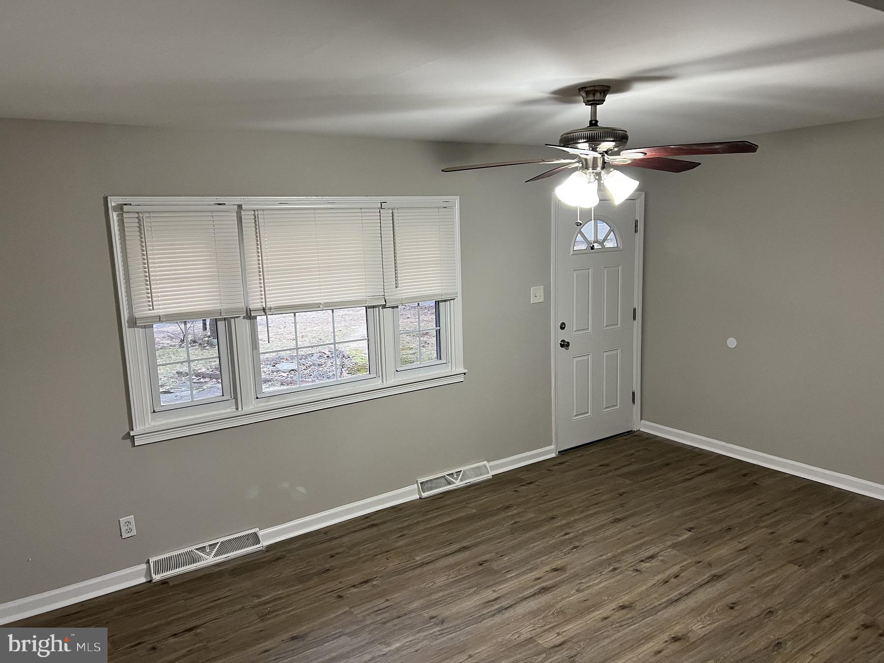 110 East Colton Lane Williamstown, NJ 08094 - Photo 13 of 17